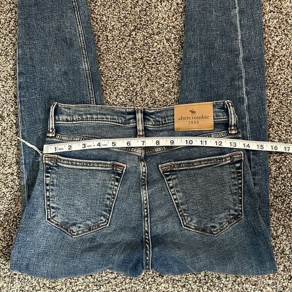 ABERCROMBIE Kids Taper Fit Jeans - Picture 8 of 8